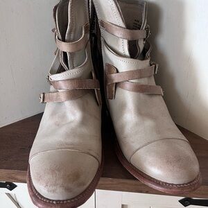 Brand new freebird crue. Size 11